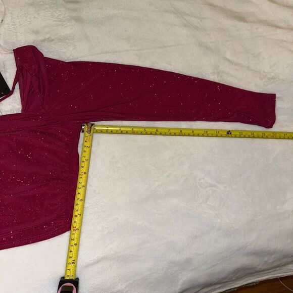 Lulus Medium Dark Pink Glitter Ruched Crop Top Long Sleeve Back Tie NWT - Picture 8 of 8